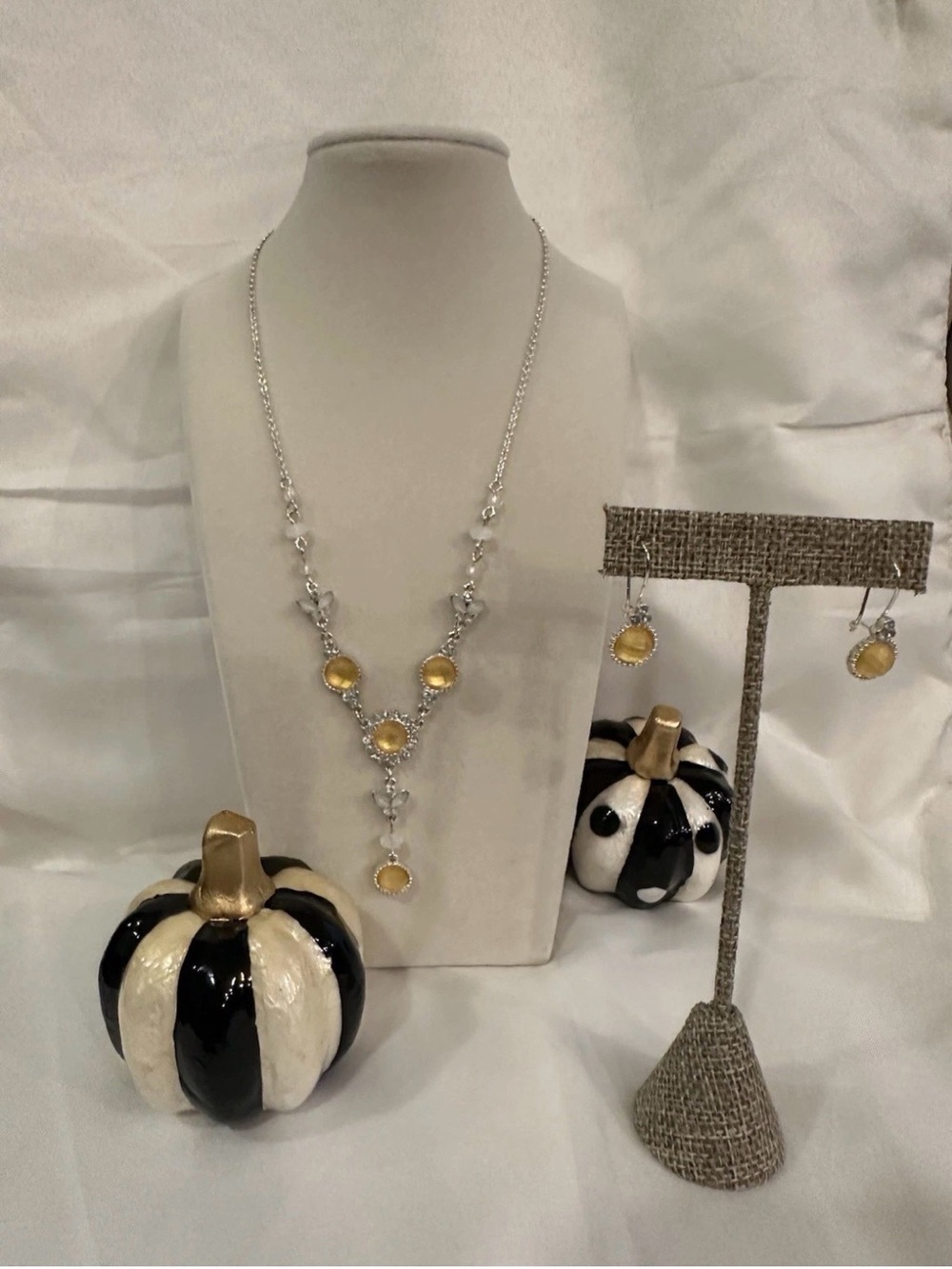 Avon Jewelry set silver and yellow necklace and earrings